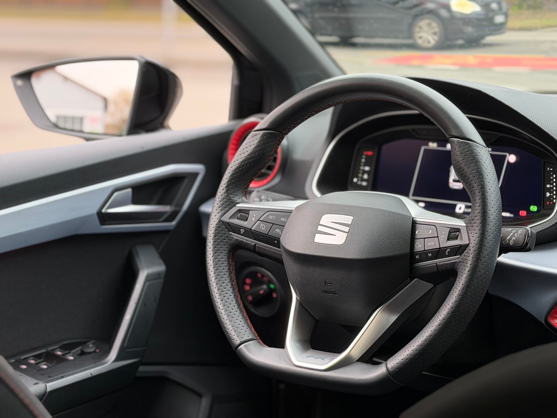 SEAT Ibiza 1.5 EcoTSI FR DSG-image-10
