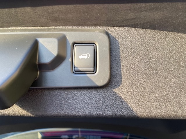 MITSUBISHI Grandis 1.8 HEV AT Intense-image-6