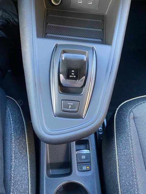 MITSUBISHI Grandis 1.8 HEV AT Intense-image-13
