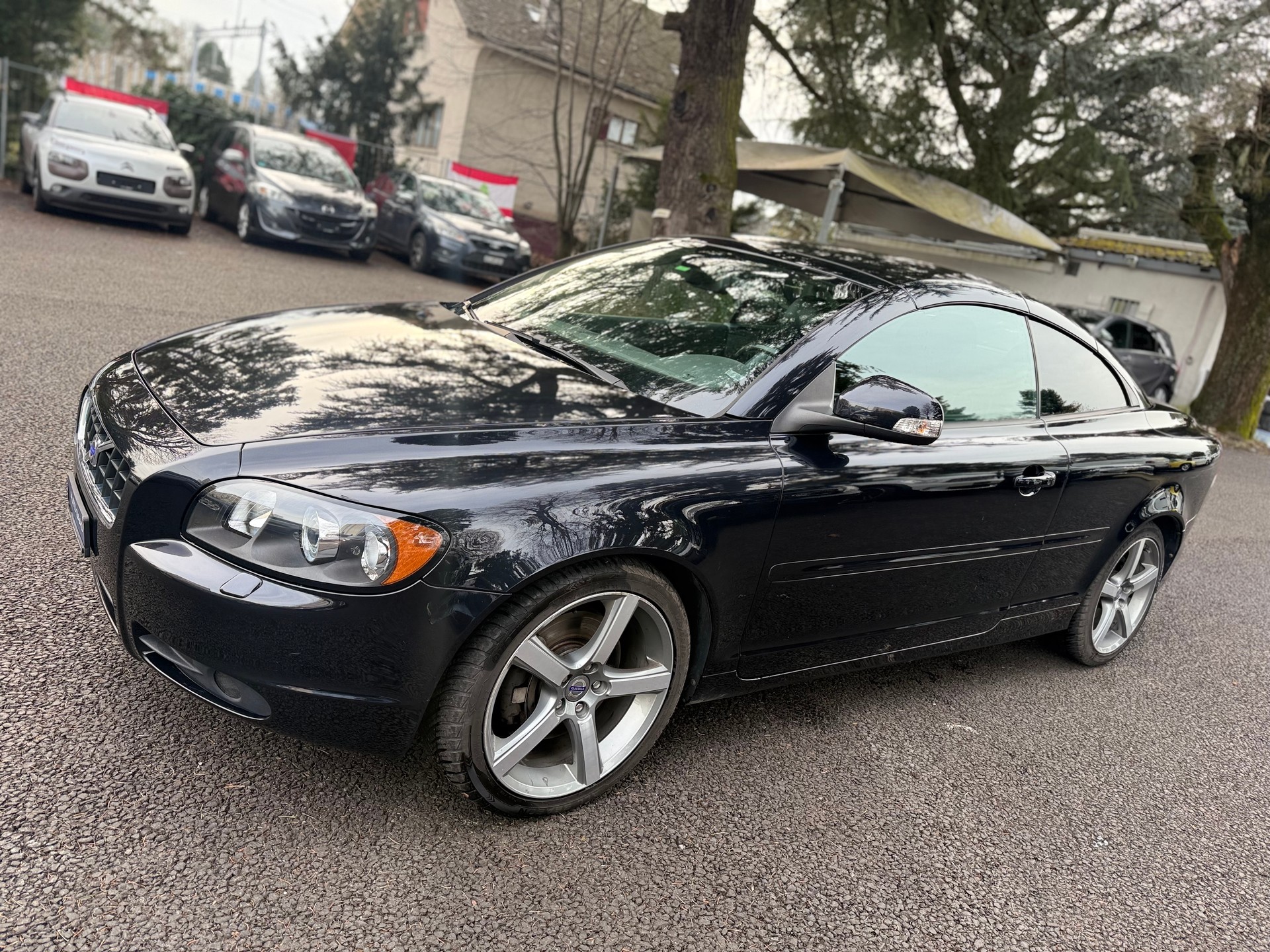 VOLVO C70 2.4i Kinetic-image-1