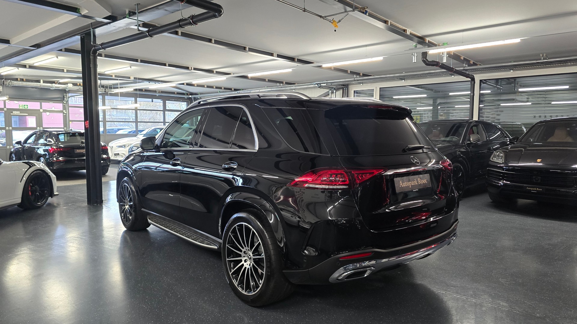 MERCEDES-BENZ GLE 400 d 4Matic AMG Line 9G-Tronic-image-7