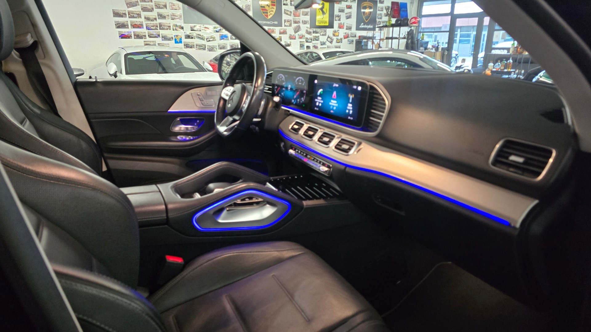 MERCEDES-BENZ GLE 400 d 4Matic AMG Line 9G-Tronic-image-17
