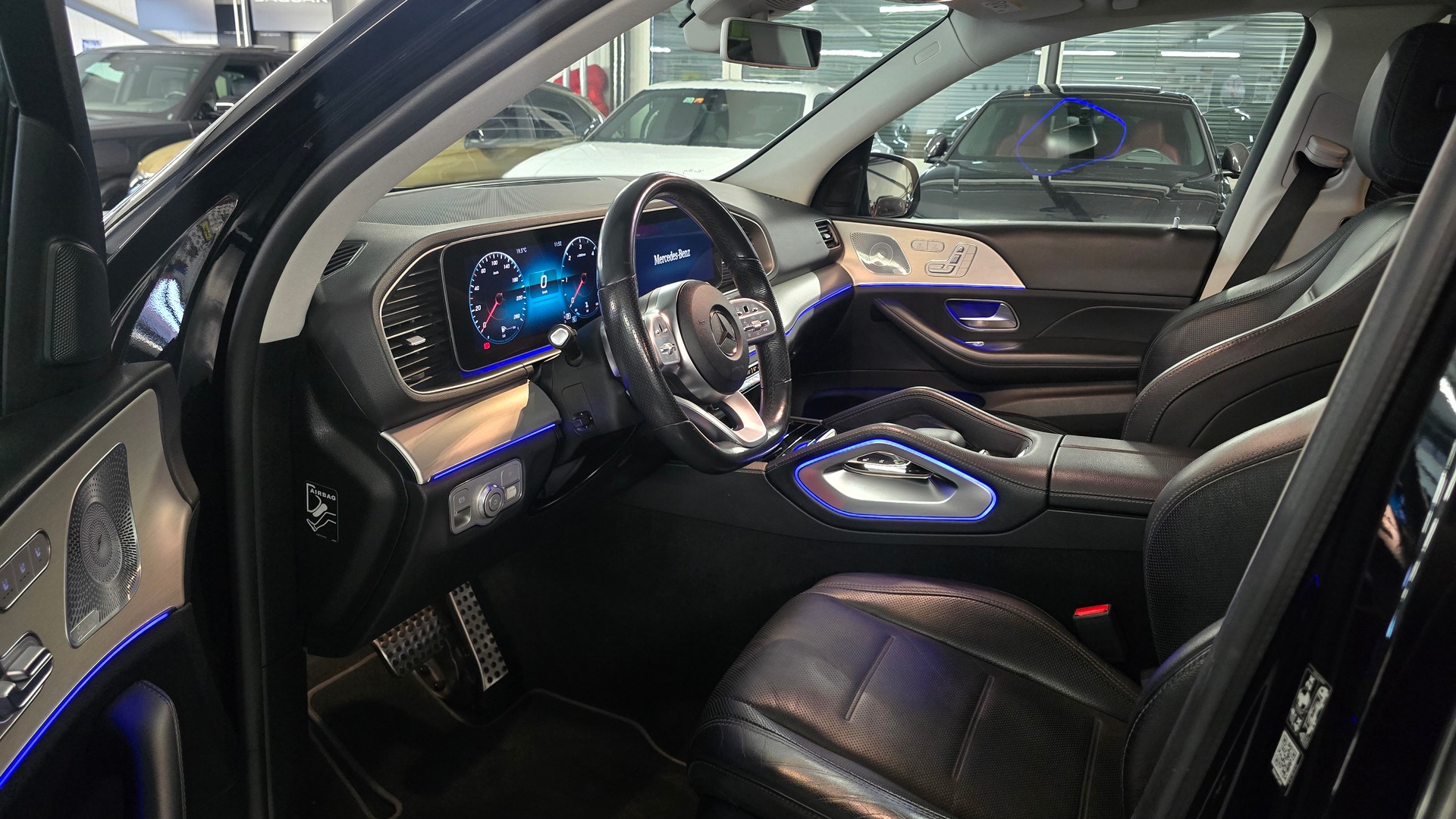 MERCEDES-BENZ GLE 400 d 4Matic AMG Line 9G-Tronic-image-15