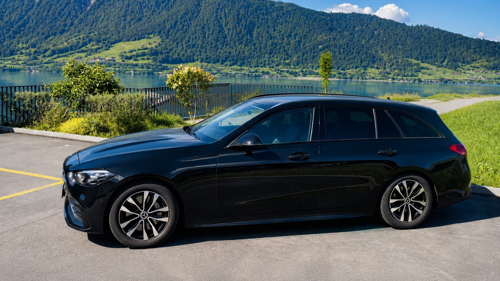 MERCEDES-BENZ AMG Line C 220 d 4MATIC T Swiss Star | 8-fach AMG Räder | Top Zustand-image-12