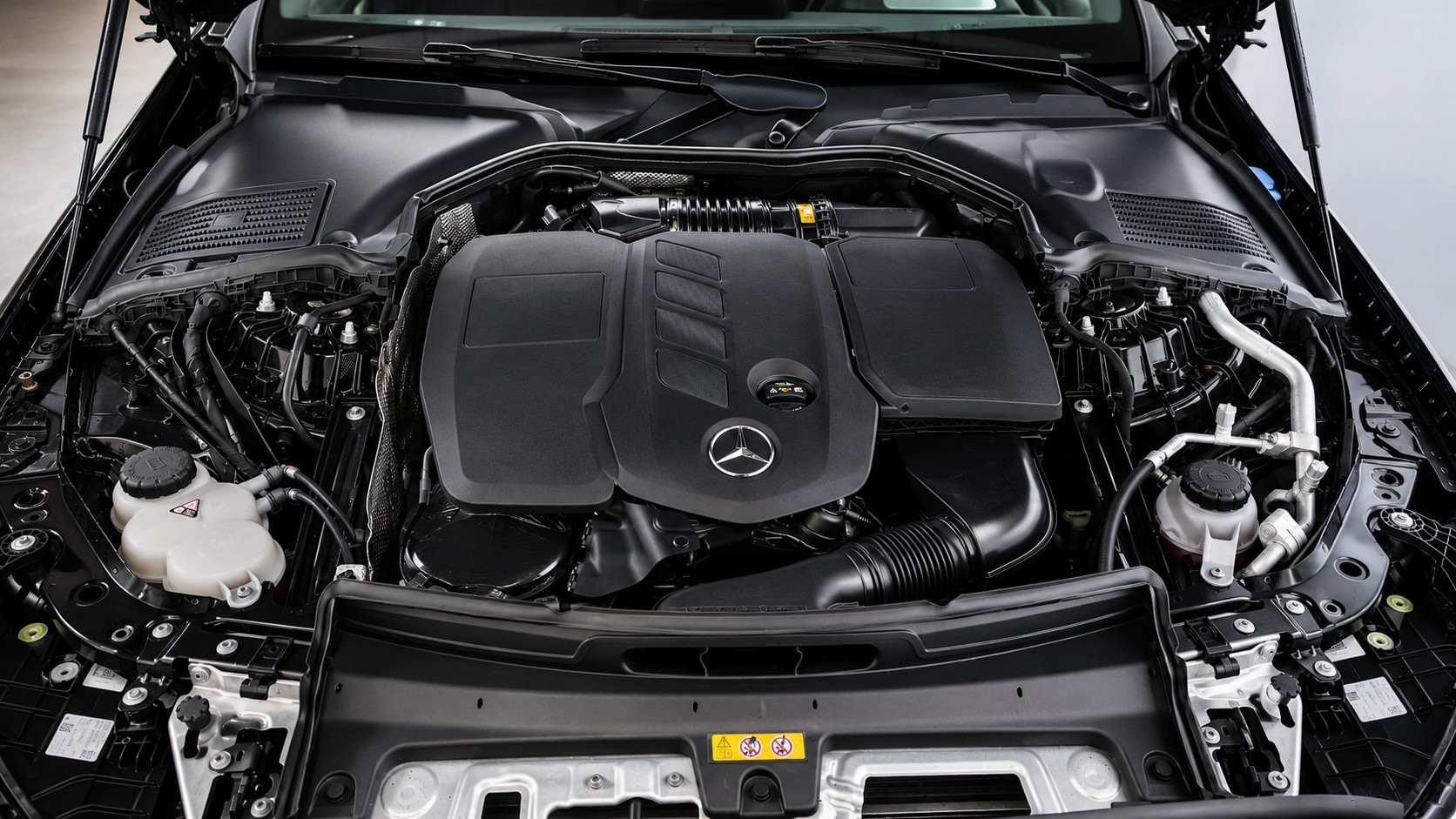 MERCEDES-BENZ AMG Line C 220 d 4MATIC T Swiss Star | 8-fach AMG Räder | Top Zustand-image-18