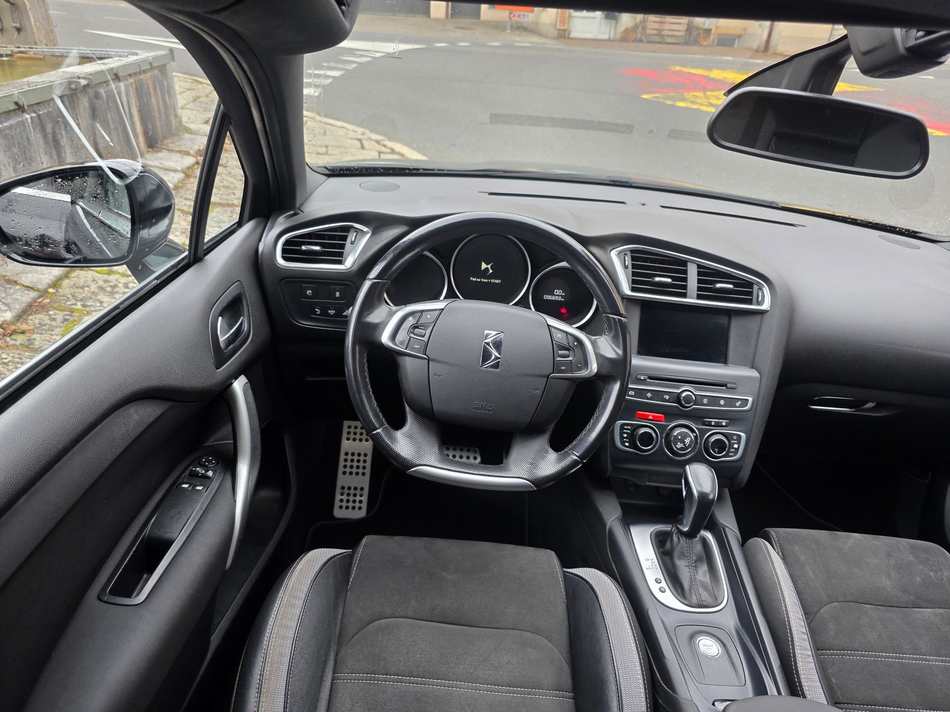 DS AUTOMOBILES DS 4 2.0 BlueHDi SO Chic Automatic-image-5