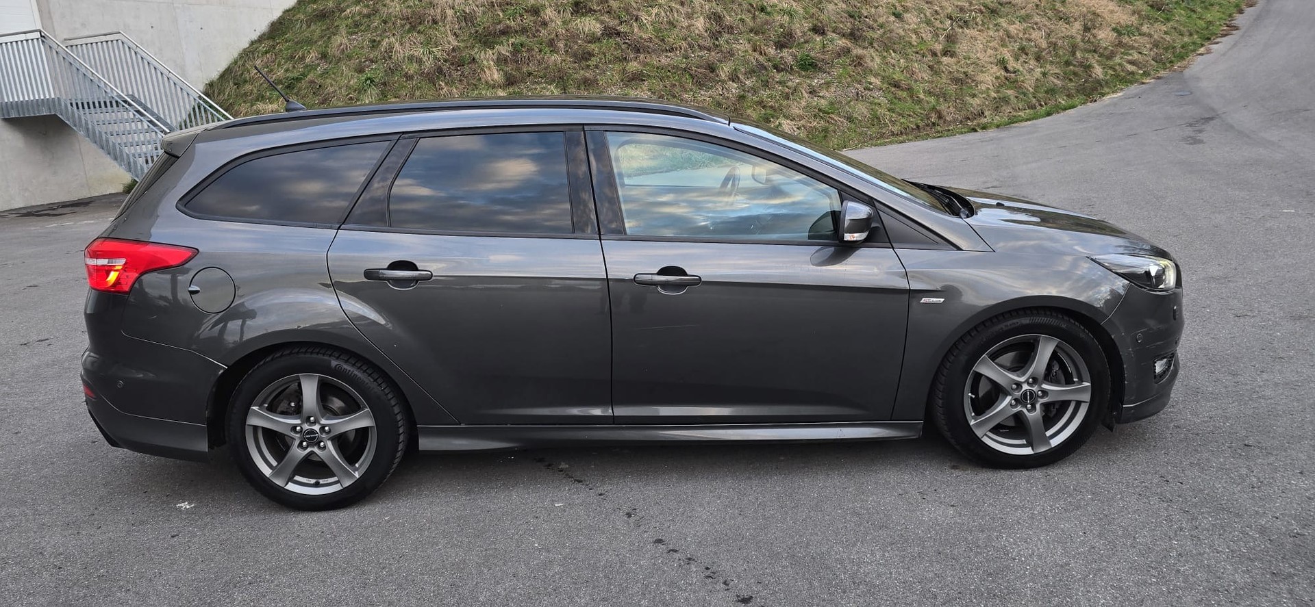 FORD Focus 2.0 TDCi ST Line Powershift-image-5
