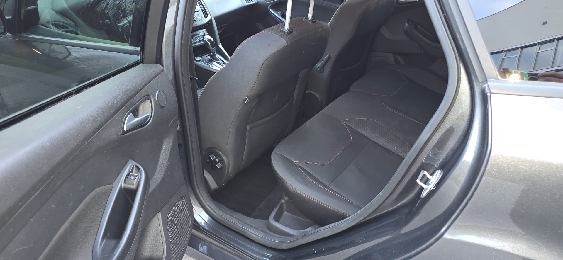 FORD Focus 2.0 TDCi ST Line Powershift-image-10
