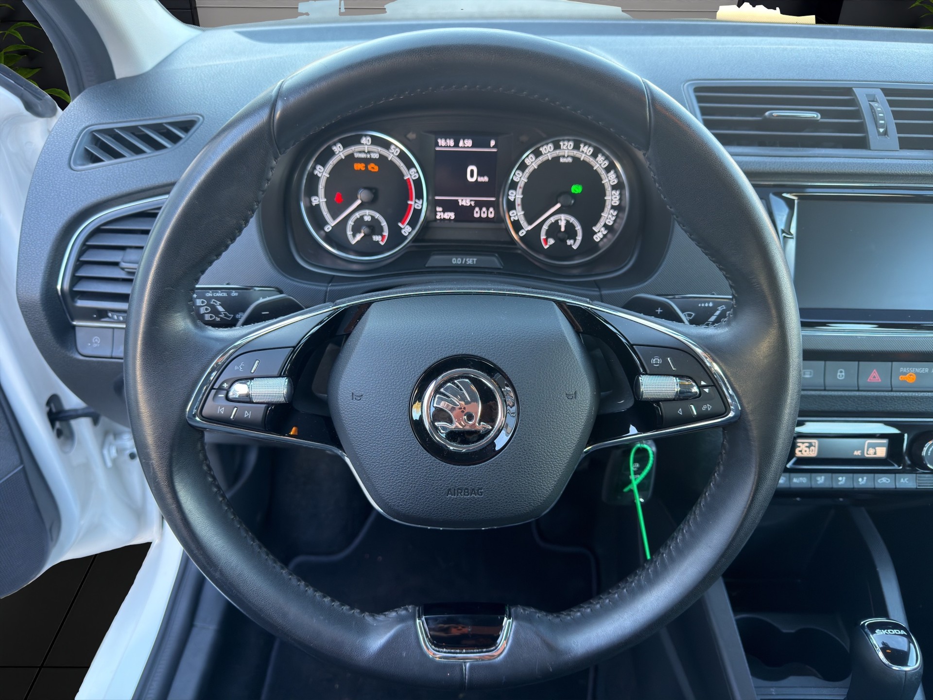 SKODA Fabia 1.0 TSI Ambition DSG-image-14