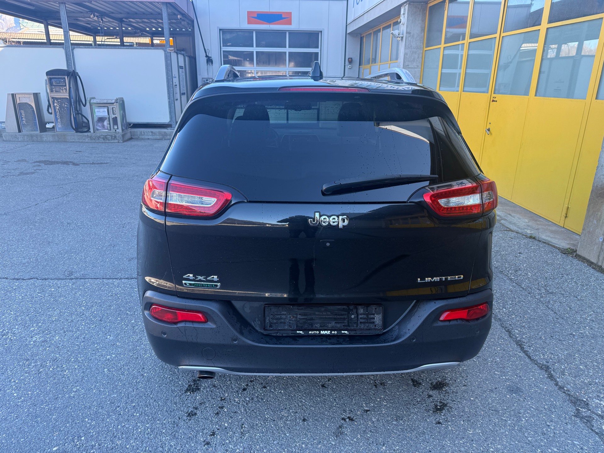 JEEP CHEROKEE-image-4