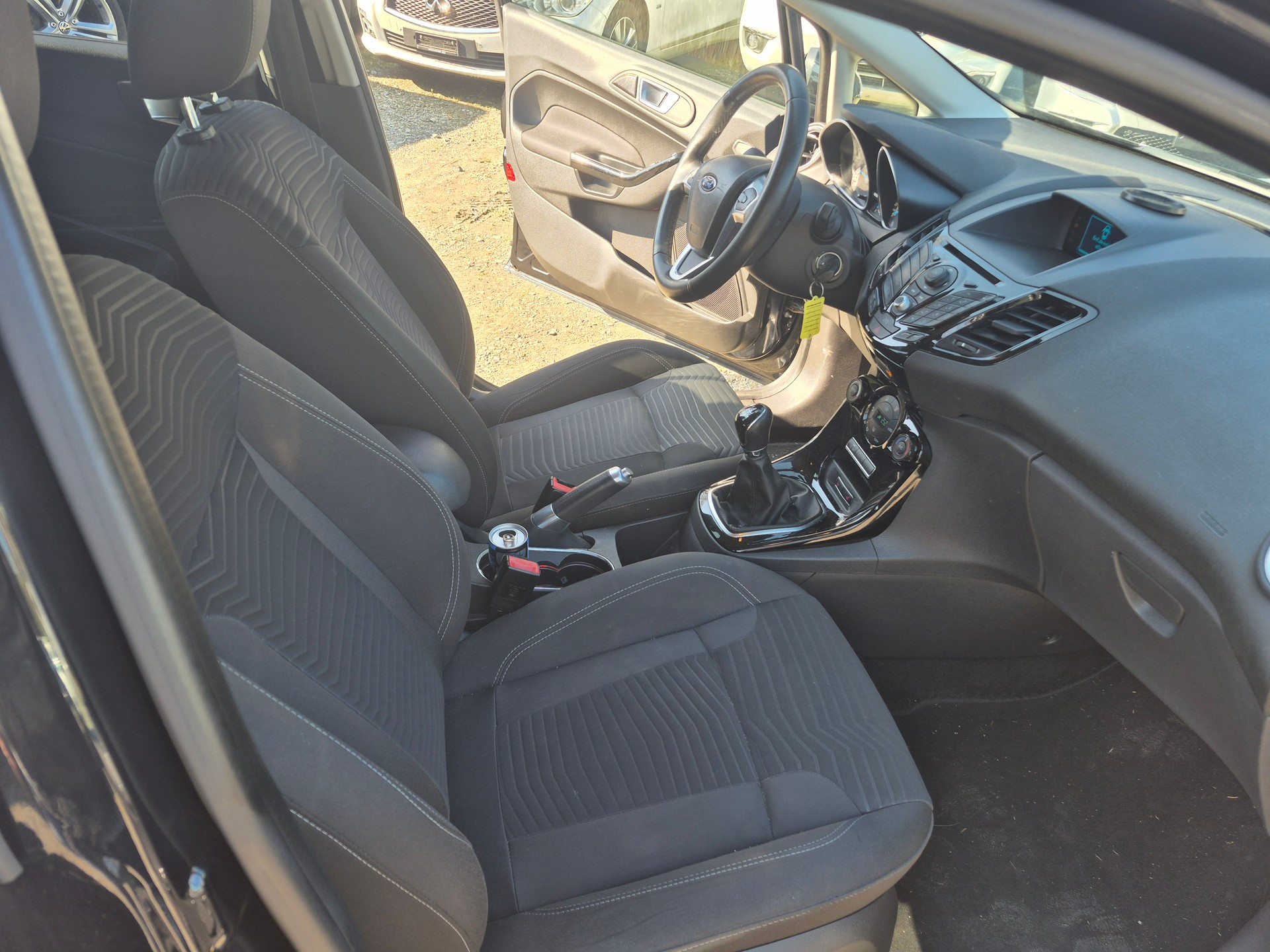 FORD Fiesta 1.0 SCTi Titanium-image-8
