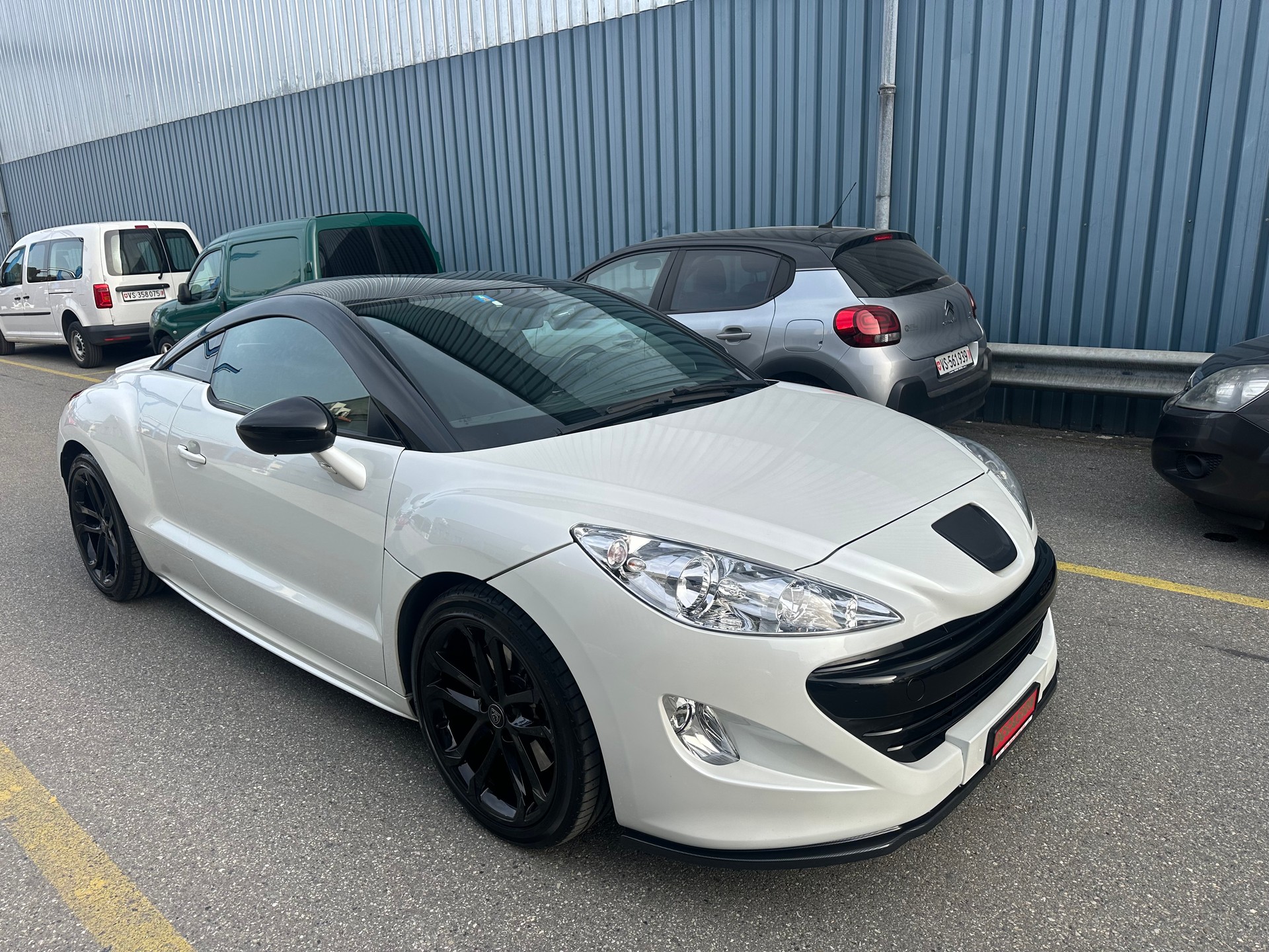 PEUGEOT RCZ 2.0 HDI-image-2