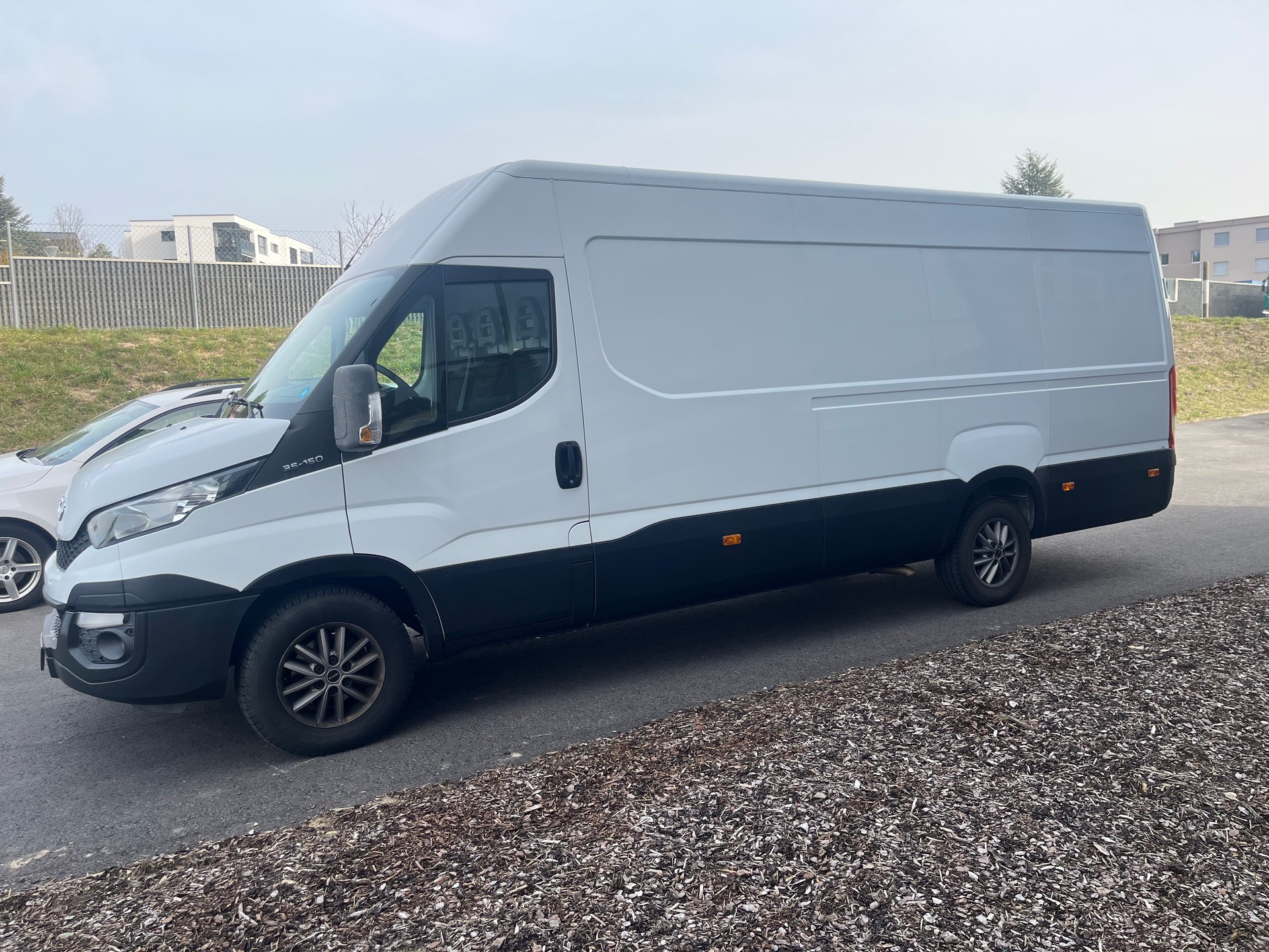 IVECO 35 S 15-image-2