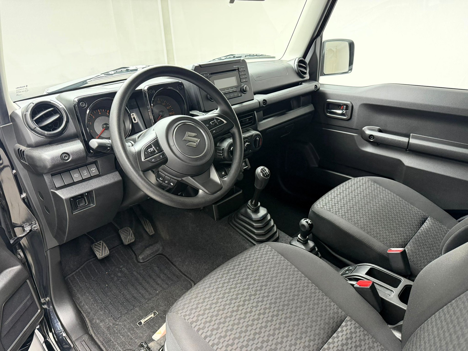 SUZUKI Jimny 1.5 Compact Top 4x4-image-11