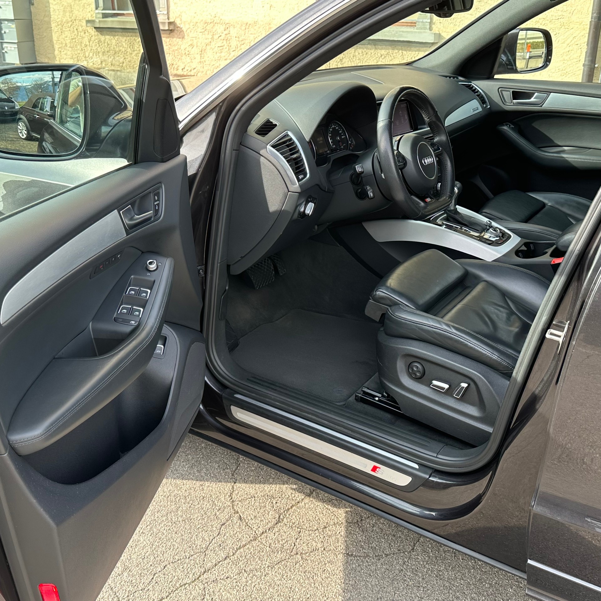 AUDI Q5 3.0 TFSI quattro tiptronic S-Line Plus-image-8