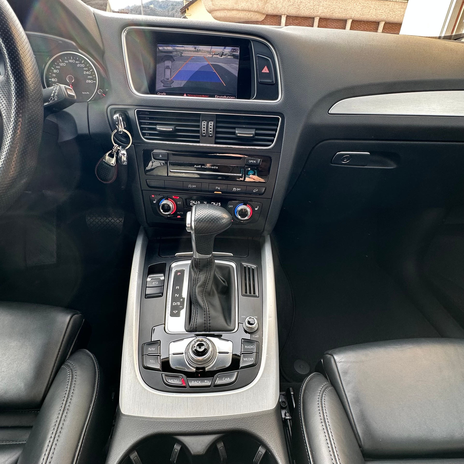 AUDI Q5 3.0 TFSI quattro tiptronic S-Line Plus-image-11