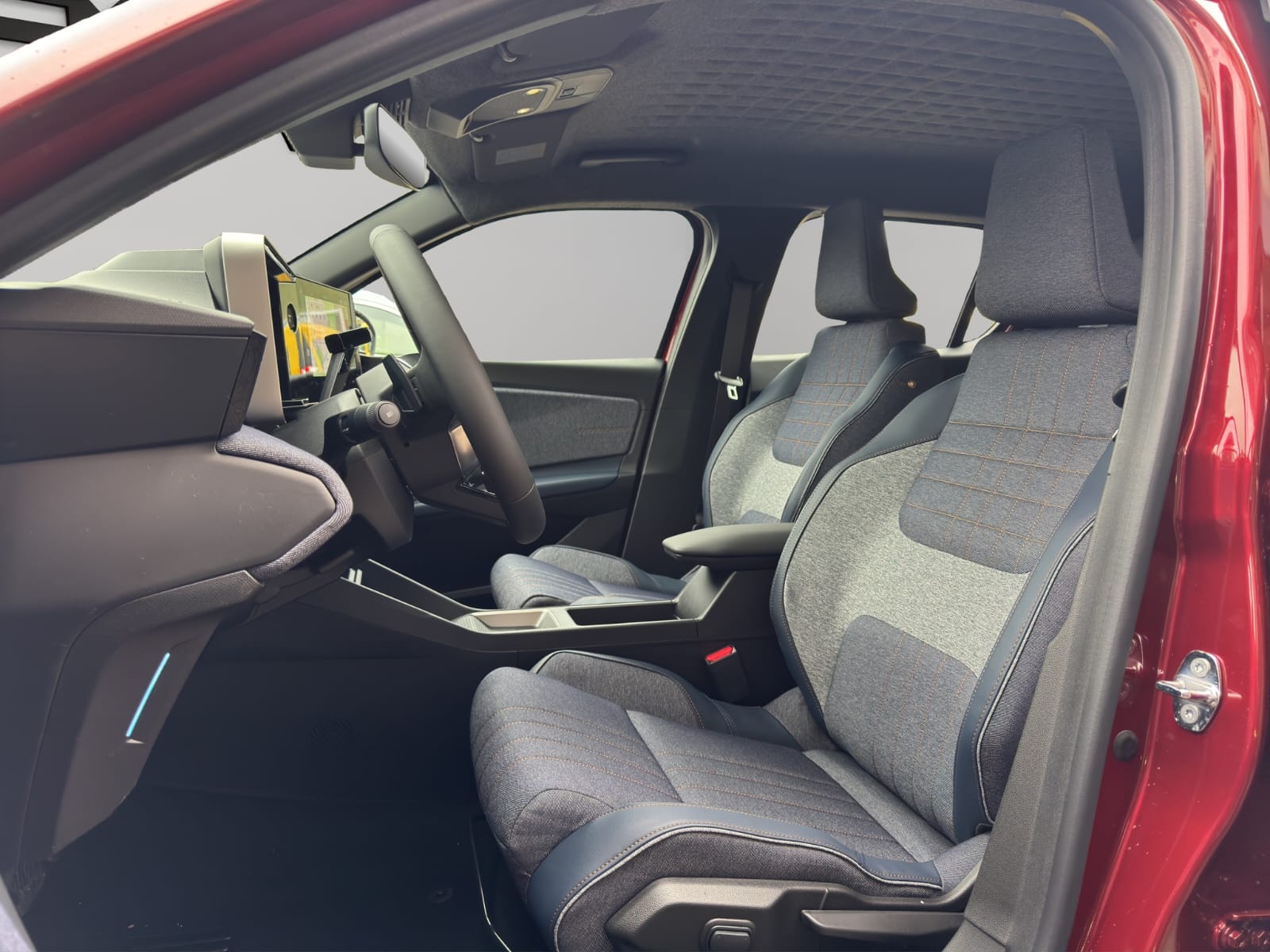 RENAULT R4 E-Tech Comfort Range 52 kWh Techno-image-8
