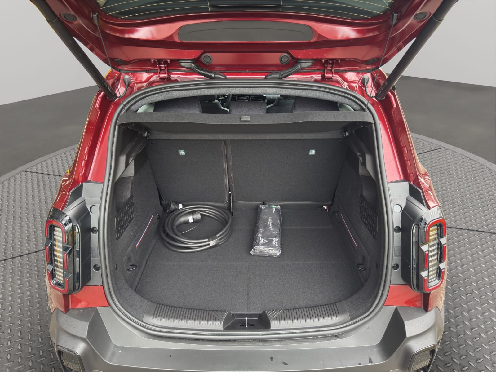 RENAULT R4 E-Tech Comfort Range 52 kWh Techno-image-14