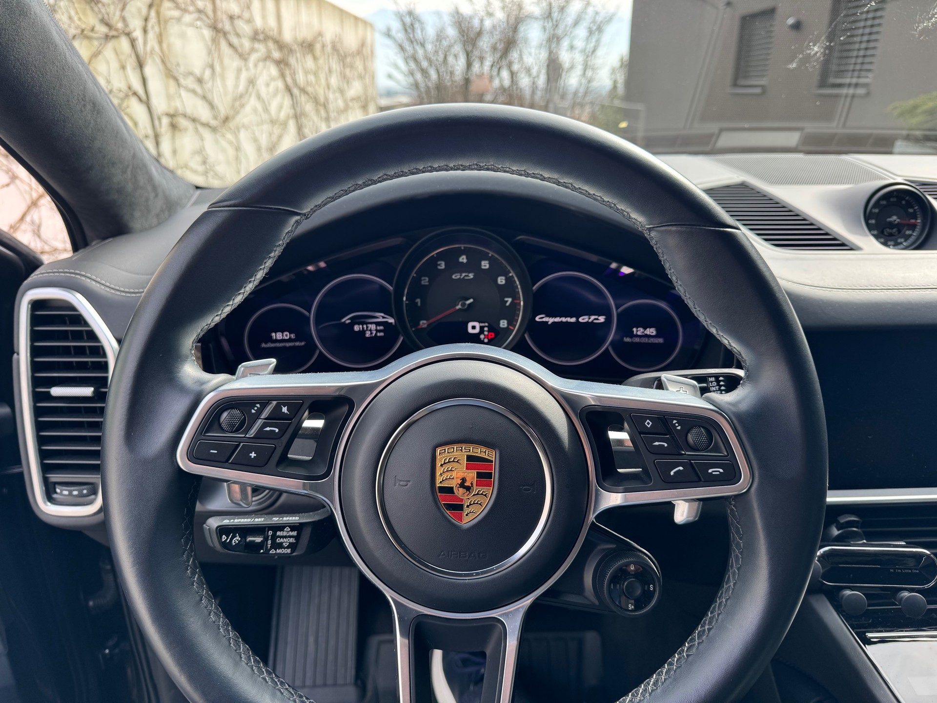 PORSCHE Cayenne GTS Coupé-image-6