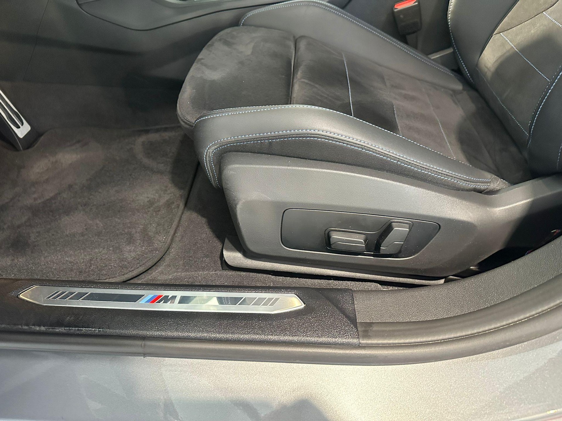 BMW 120d-image-8