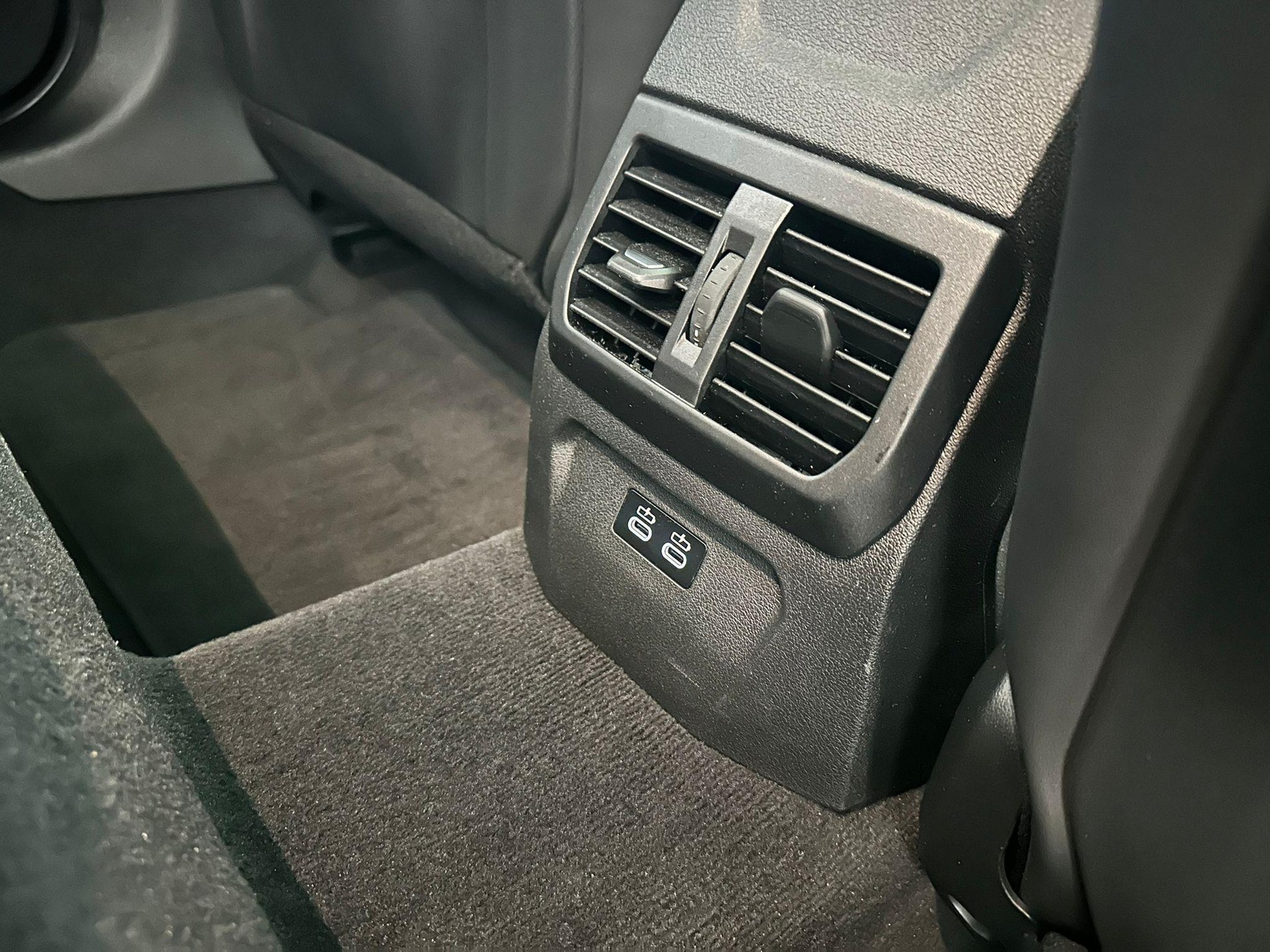 BMW 120d-image-18