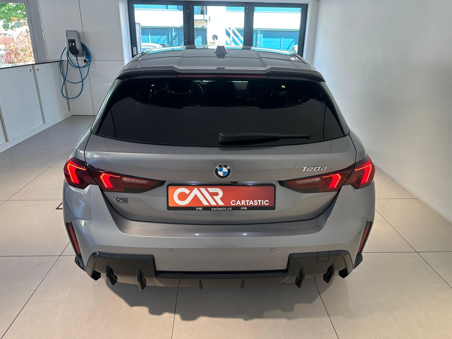 BMW 120d-image-4