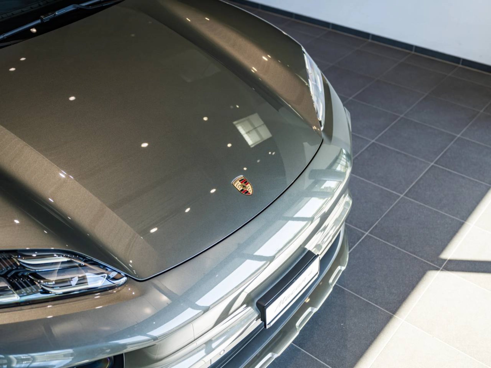 PORSCHE Macan 4-image-26