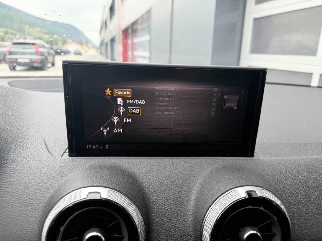 AUDI Q2 2.0 40 TFSI S Line quattro S-Tronic-image-11