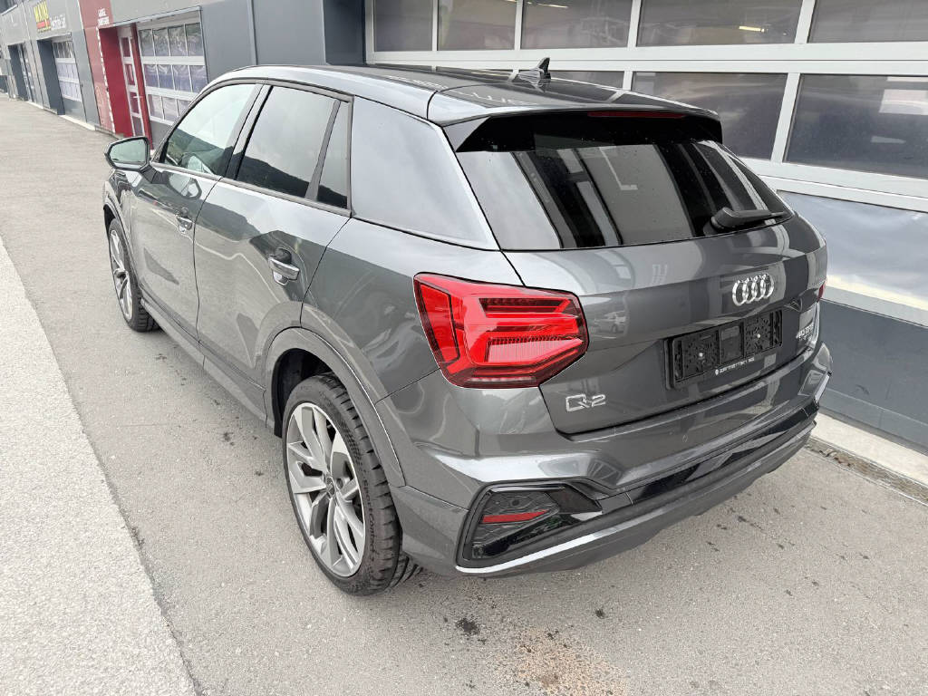 AUDI Q2 2.0 40 TFSI S Line quattro S-Tronic-image-3