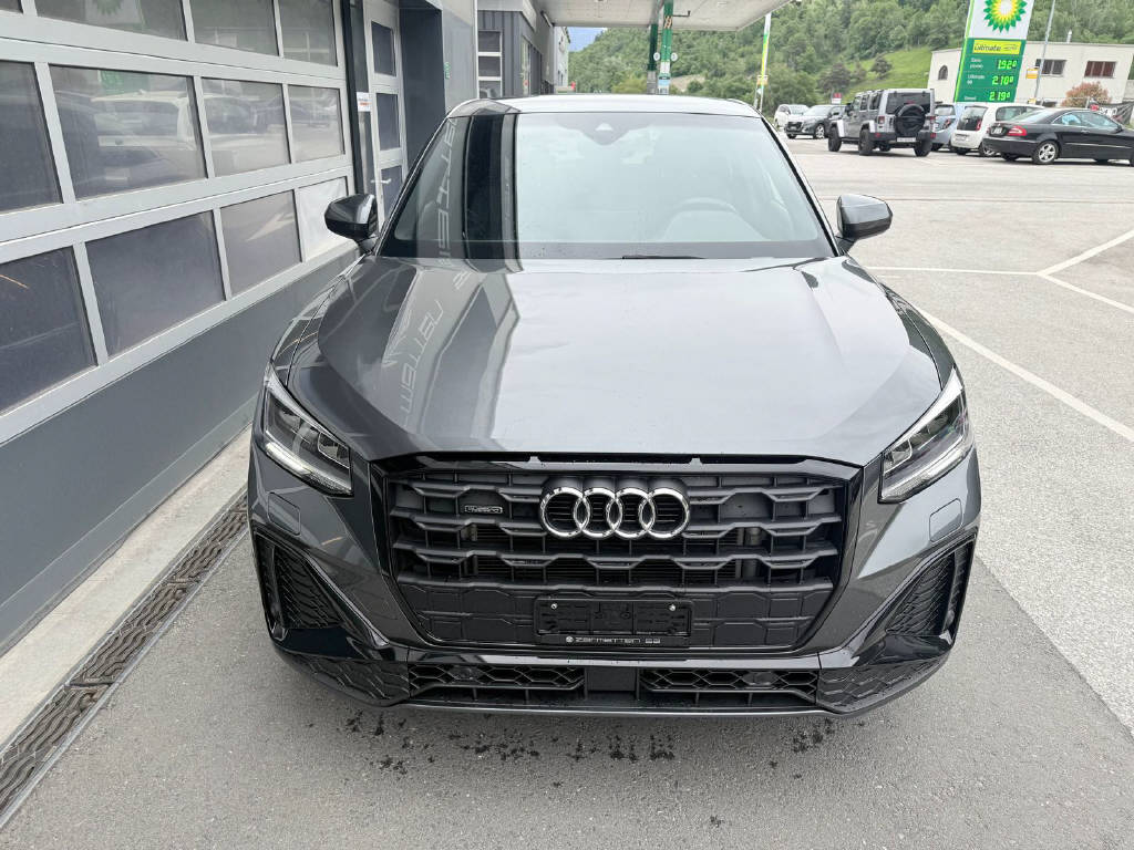 AUDI Q2 2.0 40 TFSI S Line quattro S-Tronic-image-2