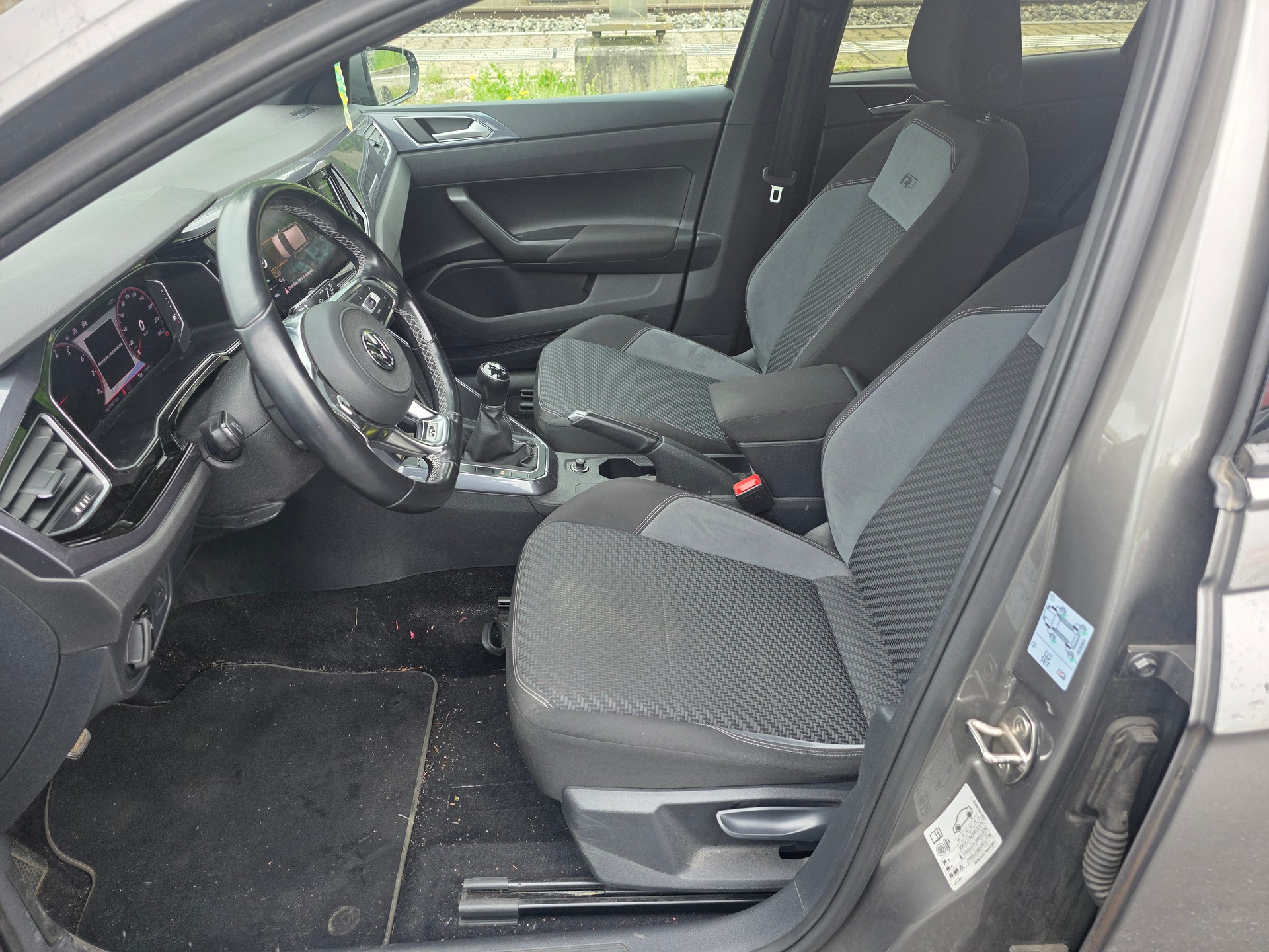 VW Polo 1.0 TSI BMT Comfortline-image-12