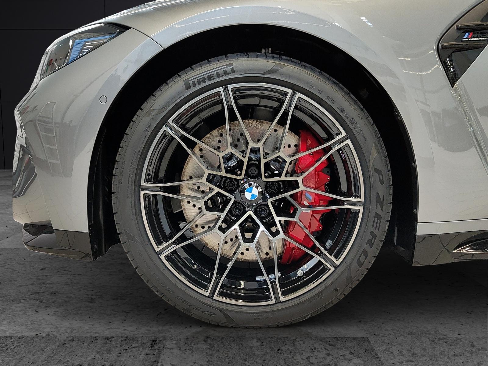 BMW M3 Competition xDrive-image-8