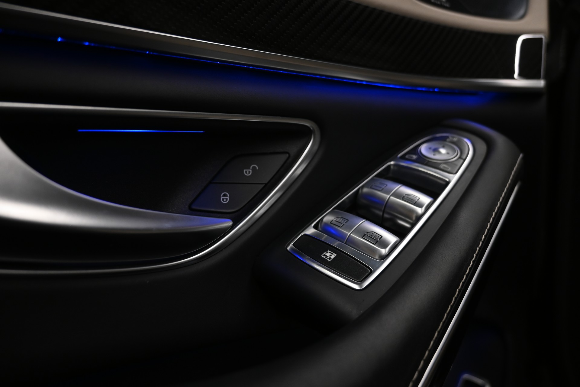 MERCEDES-BENZ S 65 AMG L 7G-Tronic-image-17