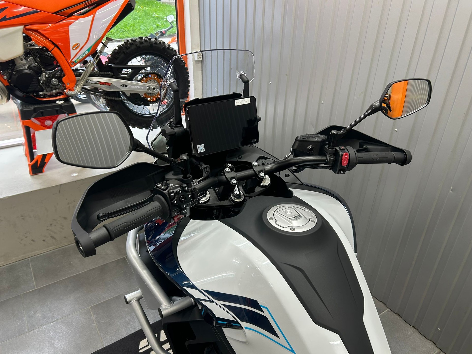 CF MOTO 800 MT Explorer (35 kW)-image-6