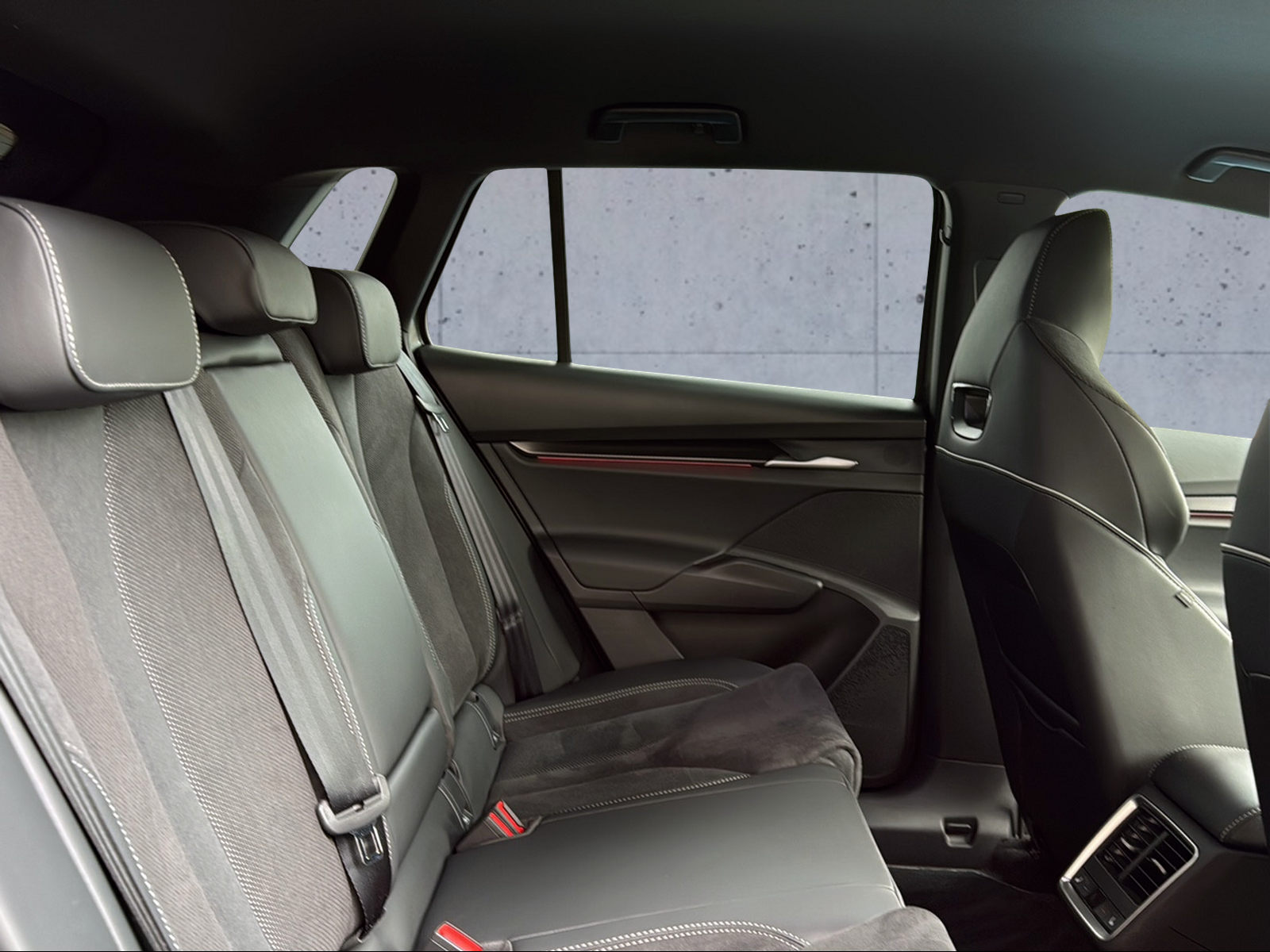SKODA Elroq 85 Sportline-image-4