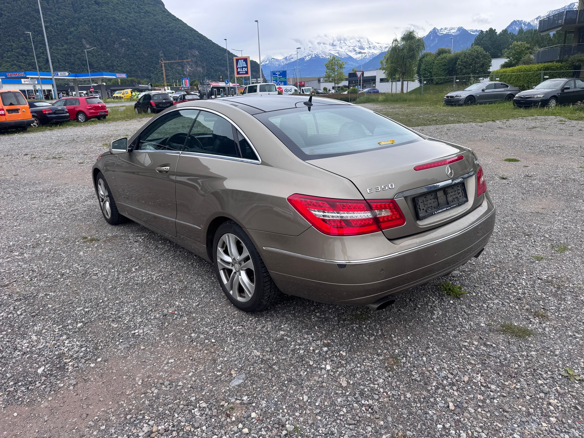 MERCEDES-BENZ E 350 CGI BlueEfficiency 7G-Tronic-image-6