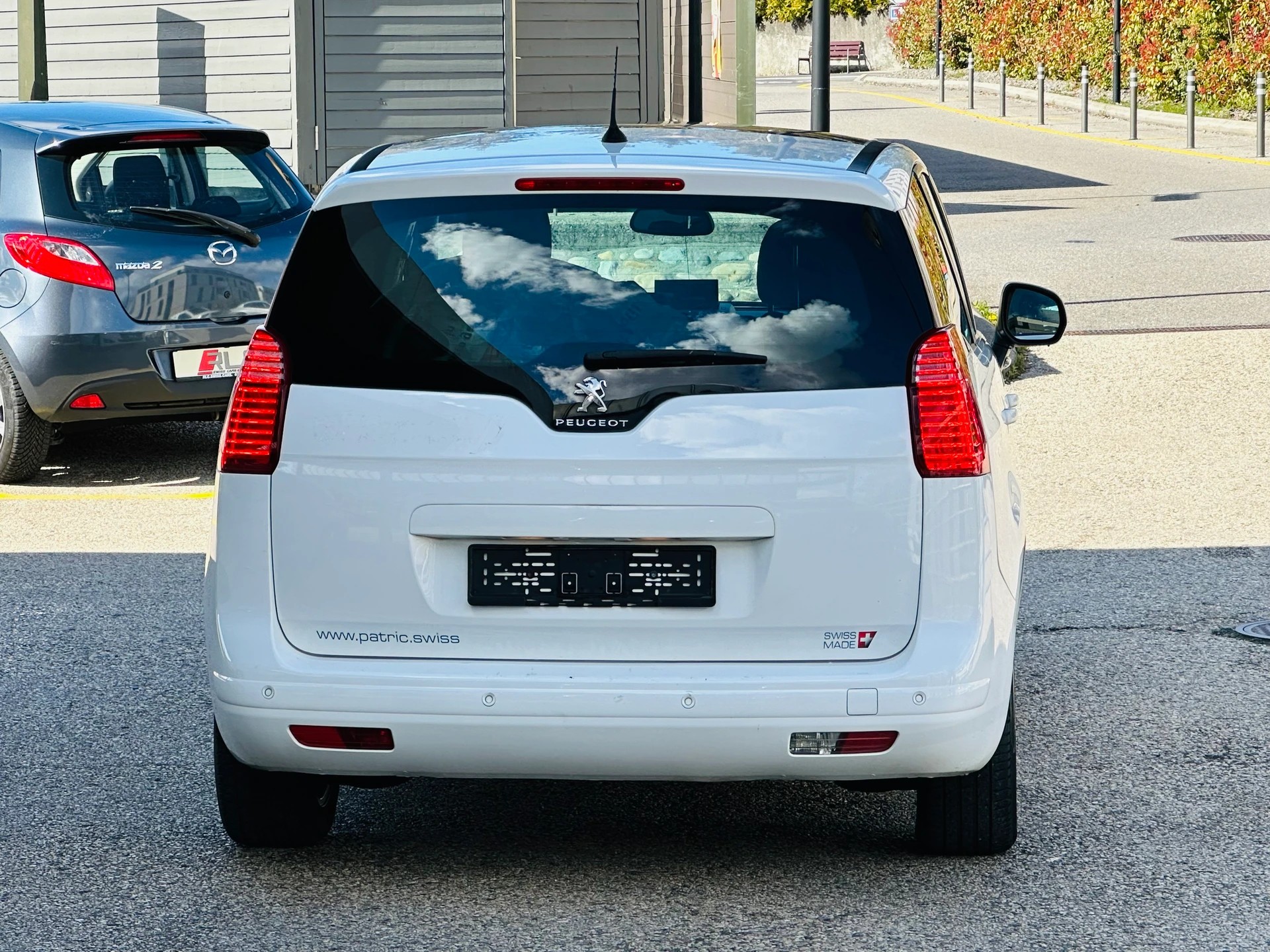 PEUGEOT 5008 2.0 BlueHDI Allure-image-8