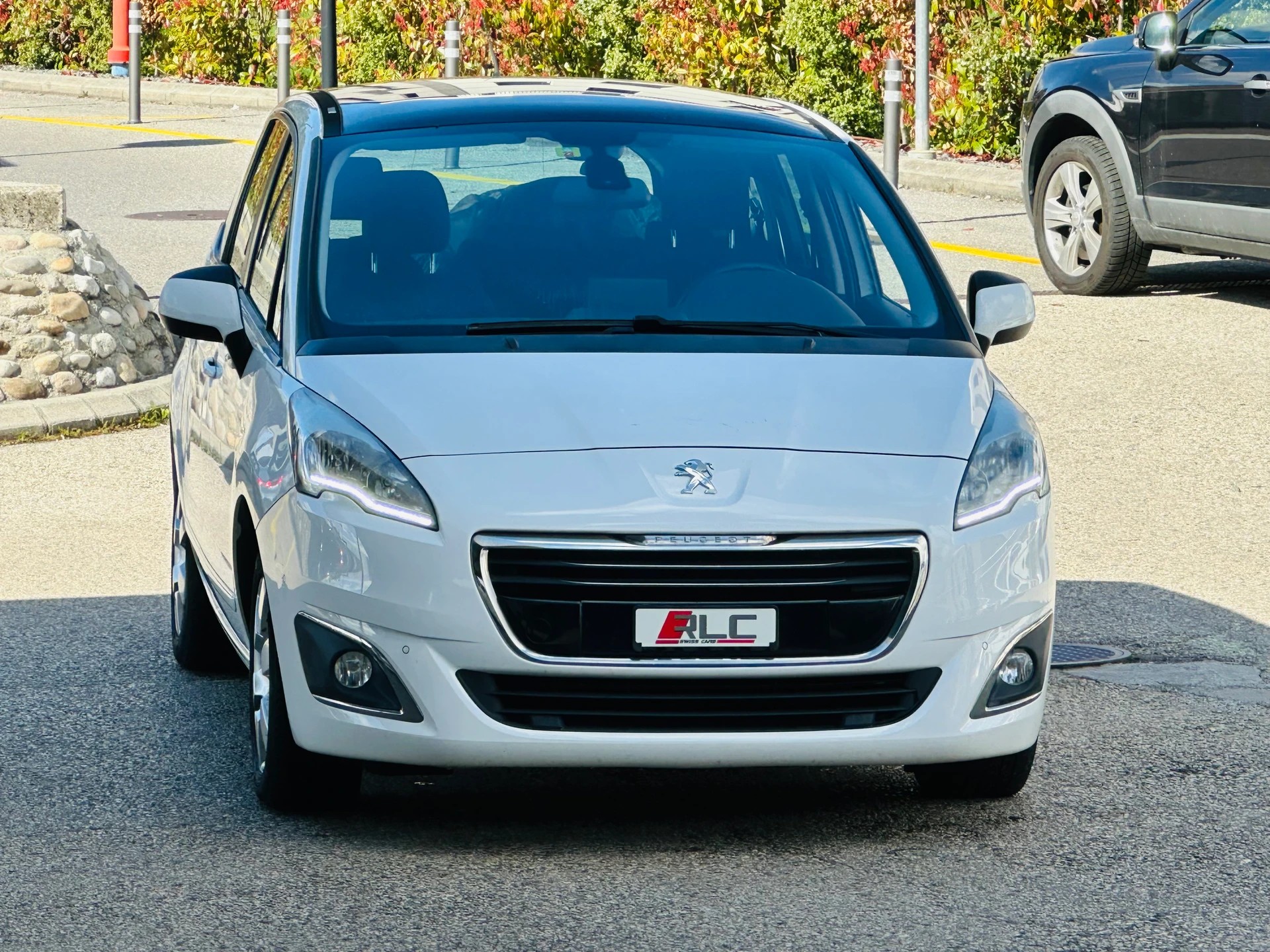 PEUGEOT 5008 2.0 BlueHDI Allure-image-0
