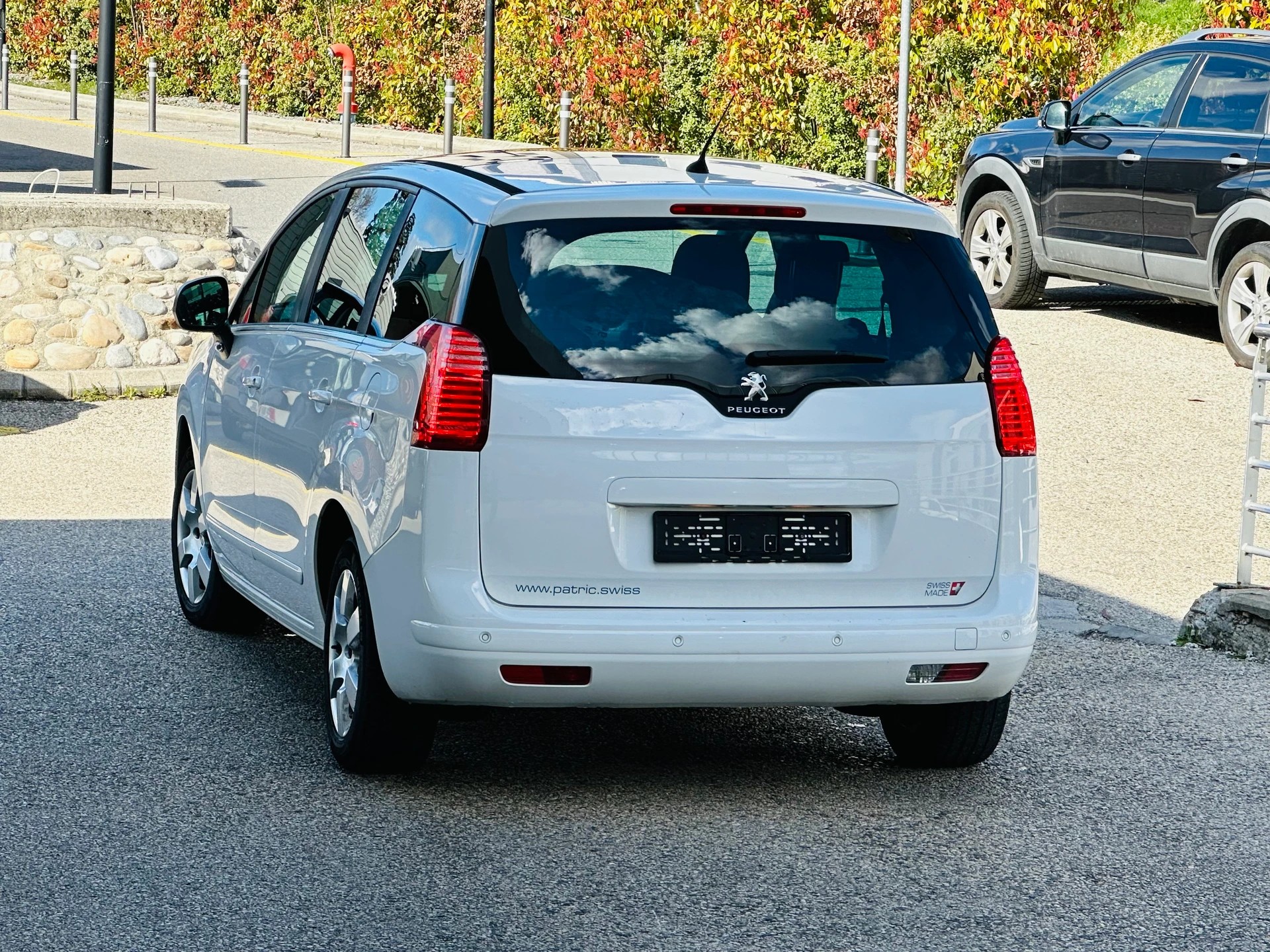 PEUGEOT 5008 2.0 BlueHDI Allure-image-6