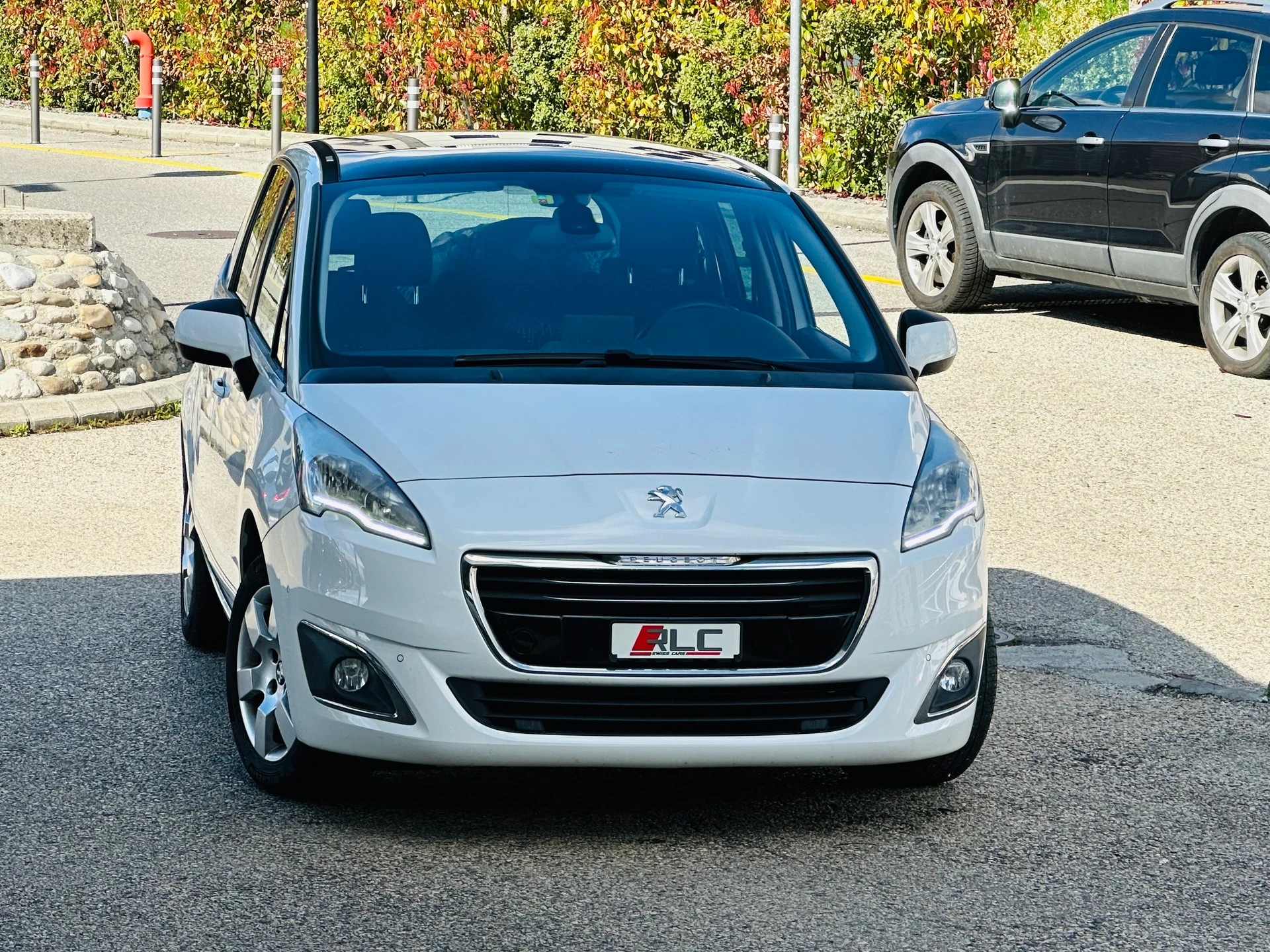 PEUGEOT 5008 2.0 BlueHDI Allure-image-1