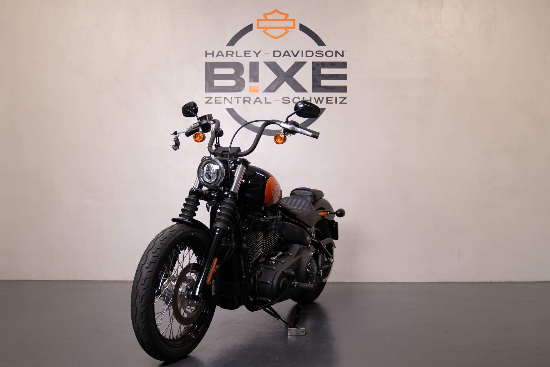 HARLEY-DAVIDSON FXBBS Street Bob 114-showroom-element-2