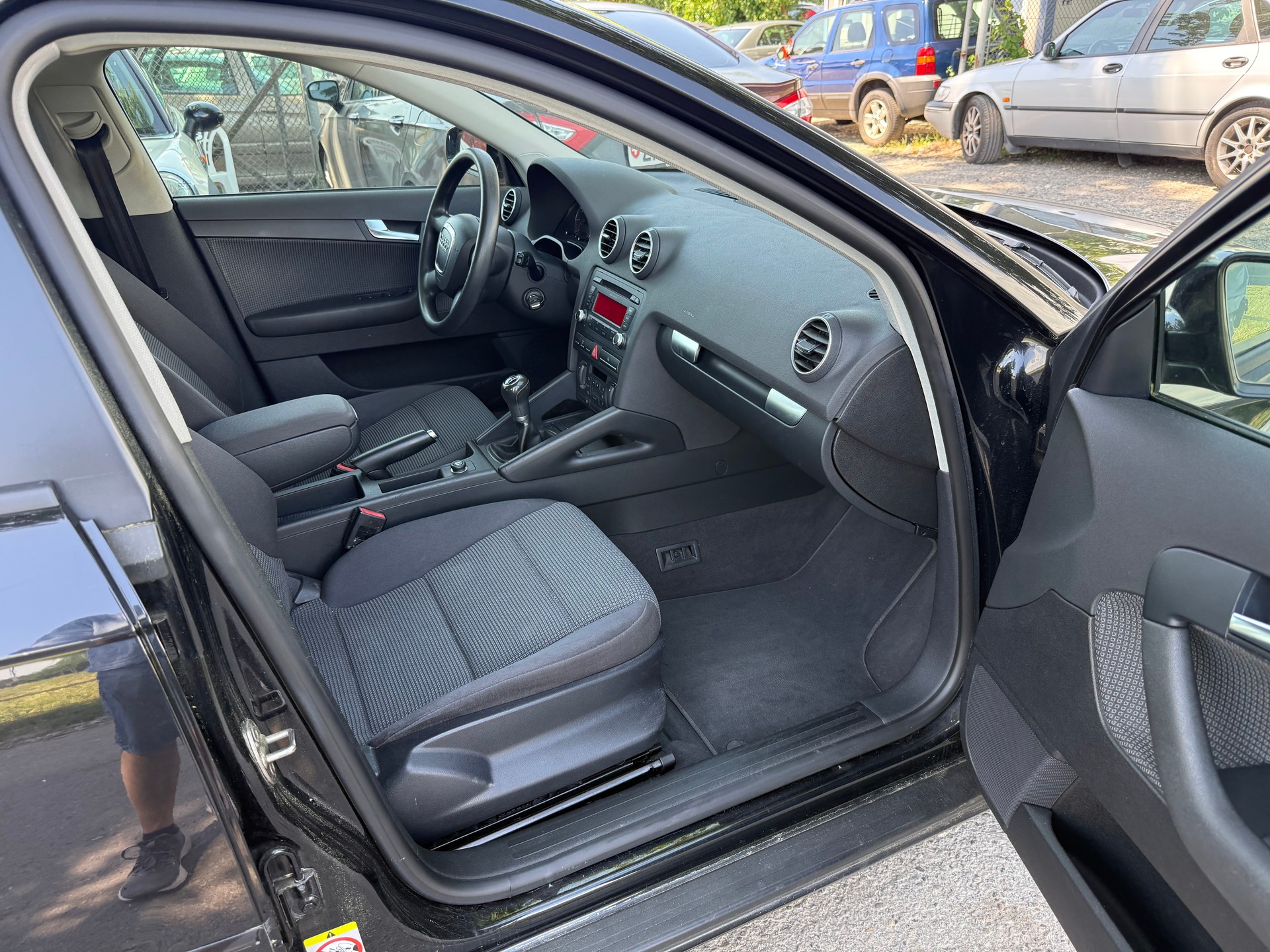 AUDI A3 Sportback 1.8 Turbo FSI Ambition-image-6