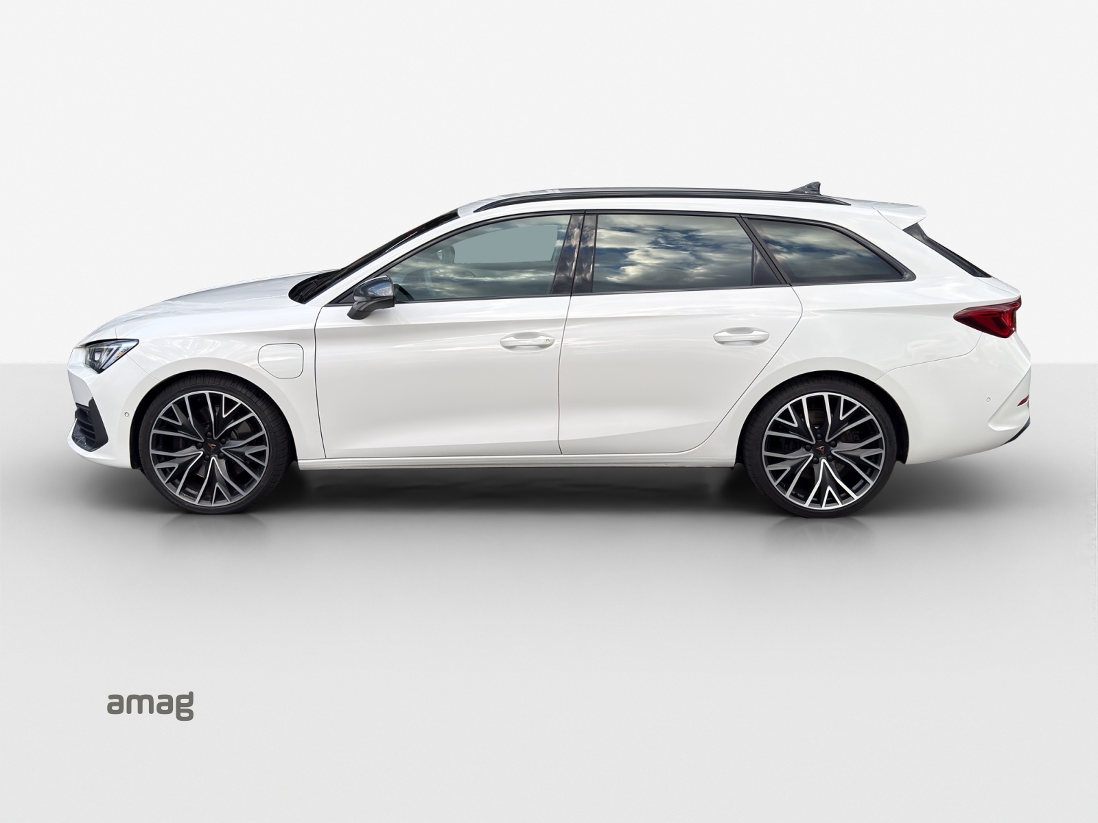 CUPRA LEON ST 1.4 e-HYBRID pHEV DSG-image-1