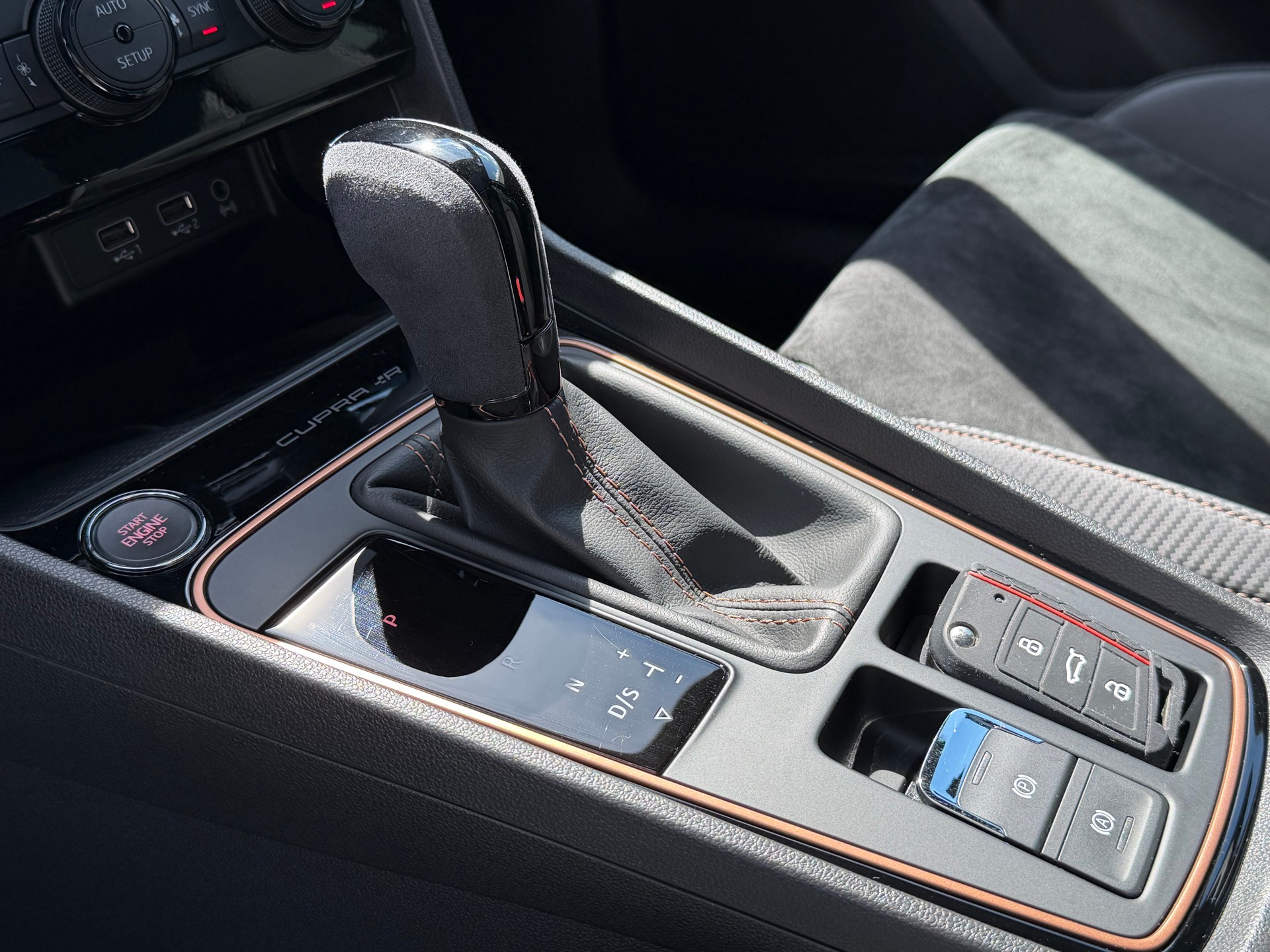 SEAT Leon ST 2.0 TSI Cupra R 300 4 Drive DSG Limited 799-image-24
