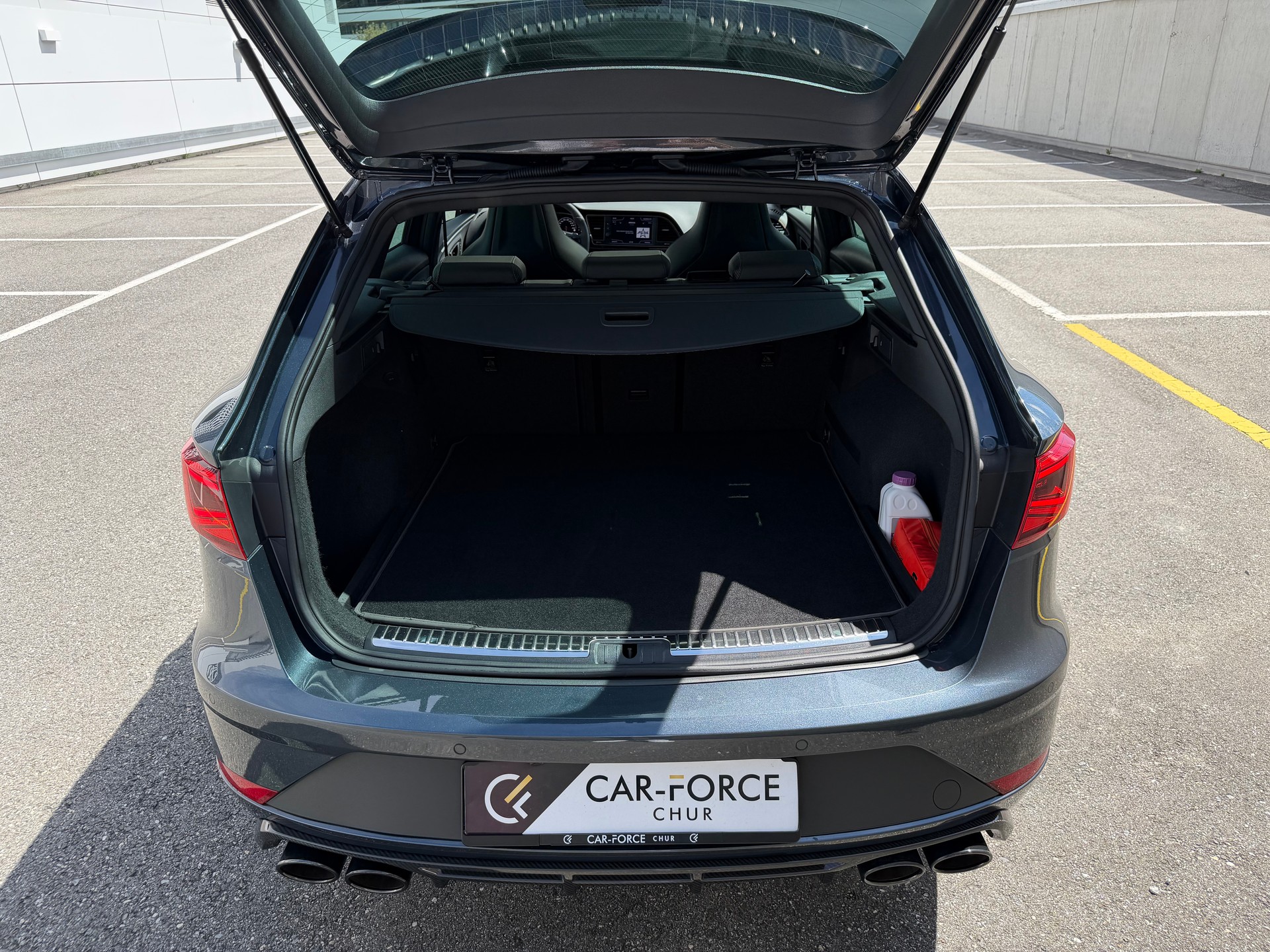 SEAT Leon ST 2.0 TSI Cupra R 300 4 Drive DSG Limited 799-image-17