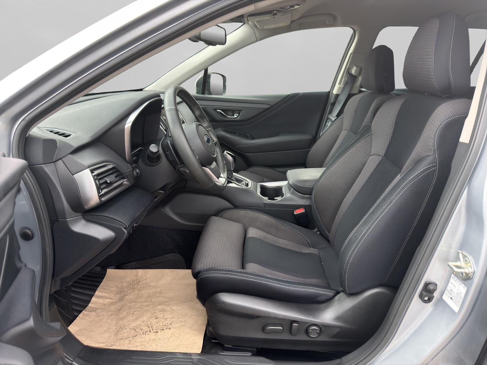 SUBARU Outback 2.5i Swiss Plus AWD Lineartronic-image-3