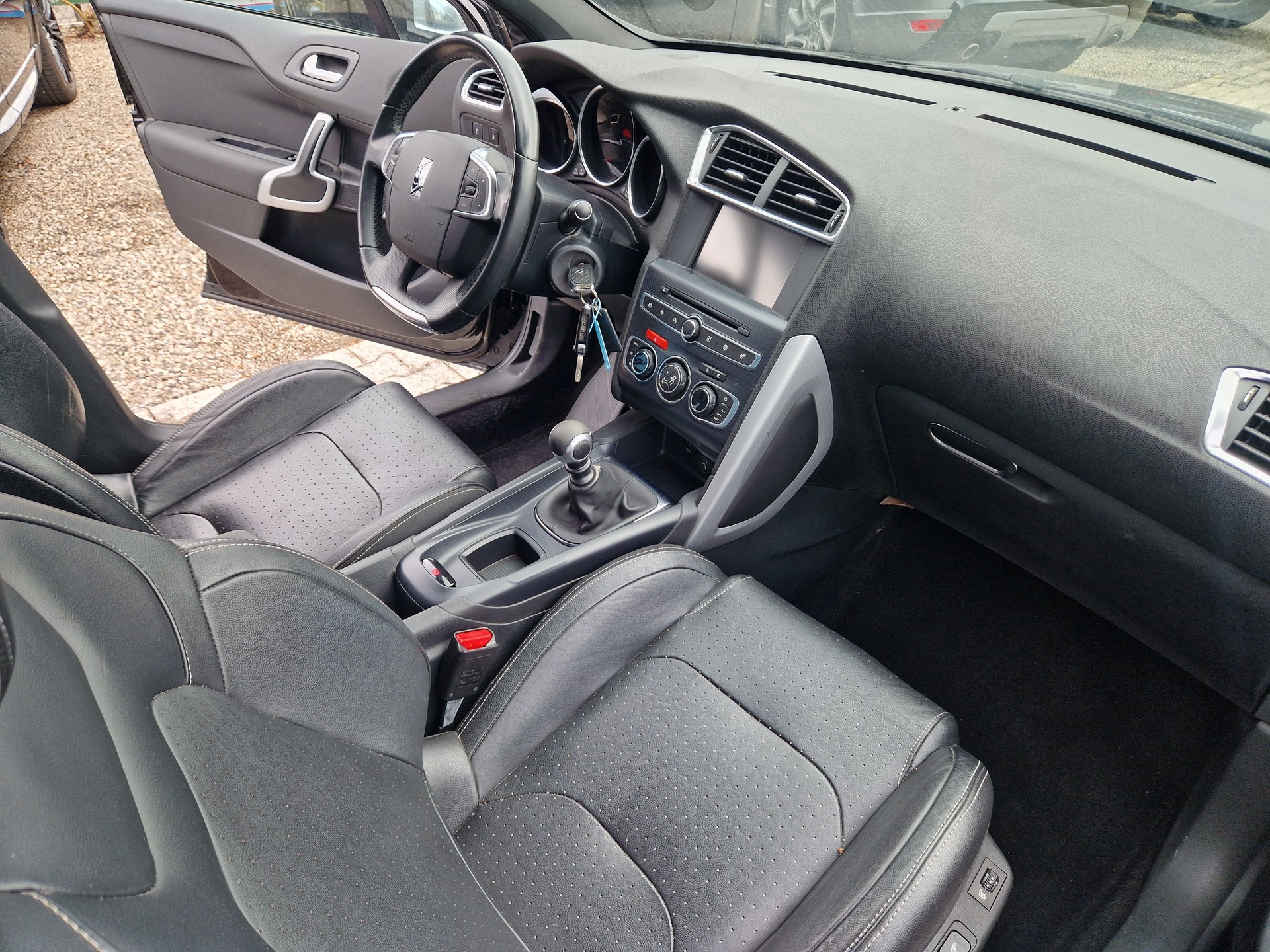 DS AUTOMOBILES DS4 Chic-image-8