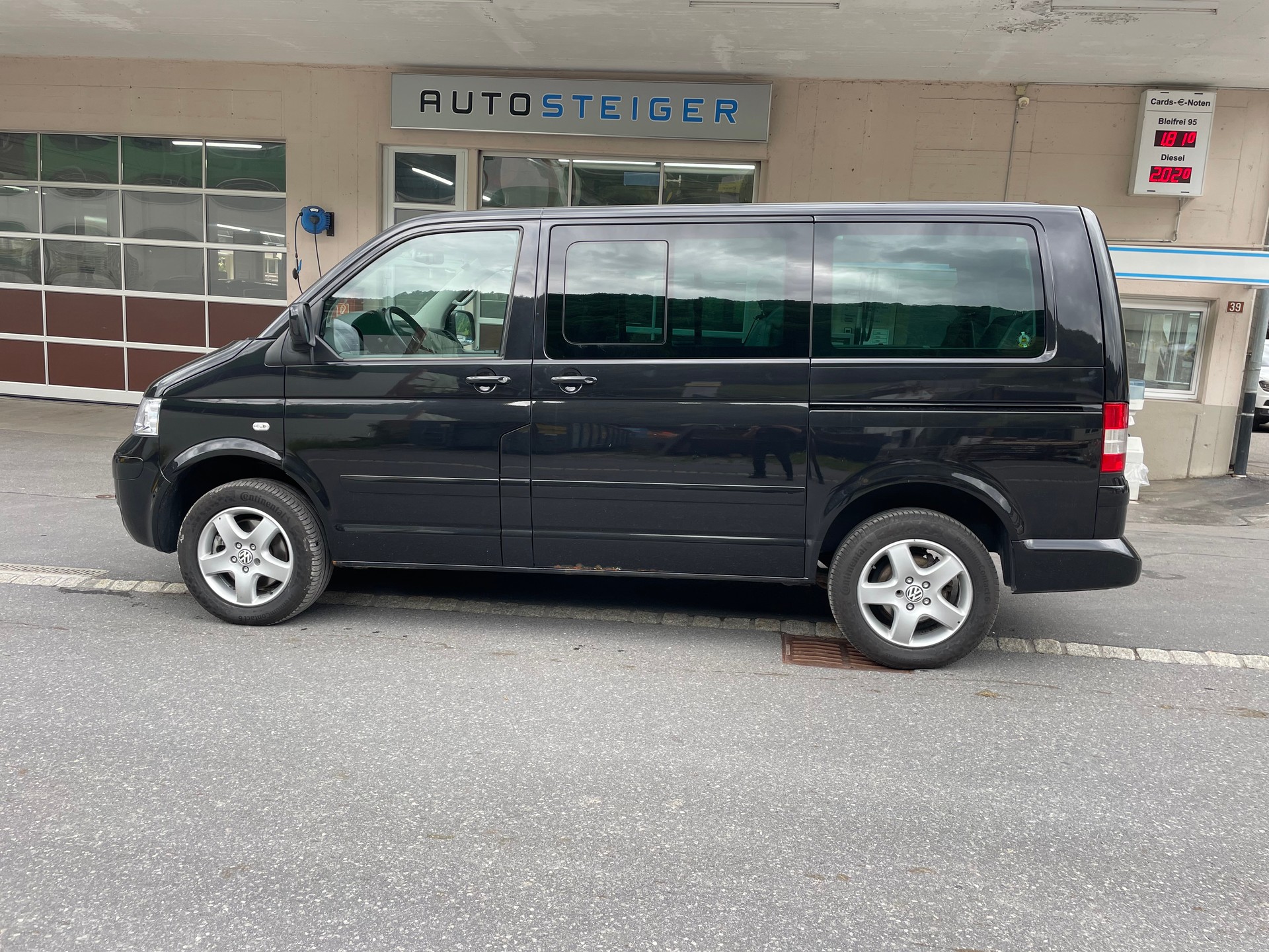VW T5 Multivan Highline 2.5 TDI 4M-image-6