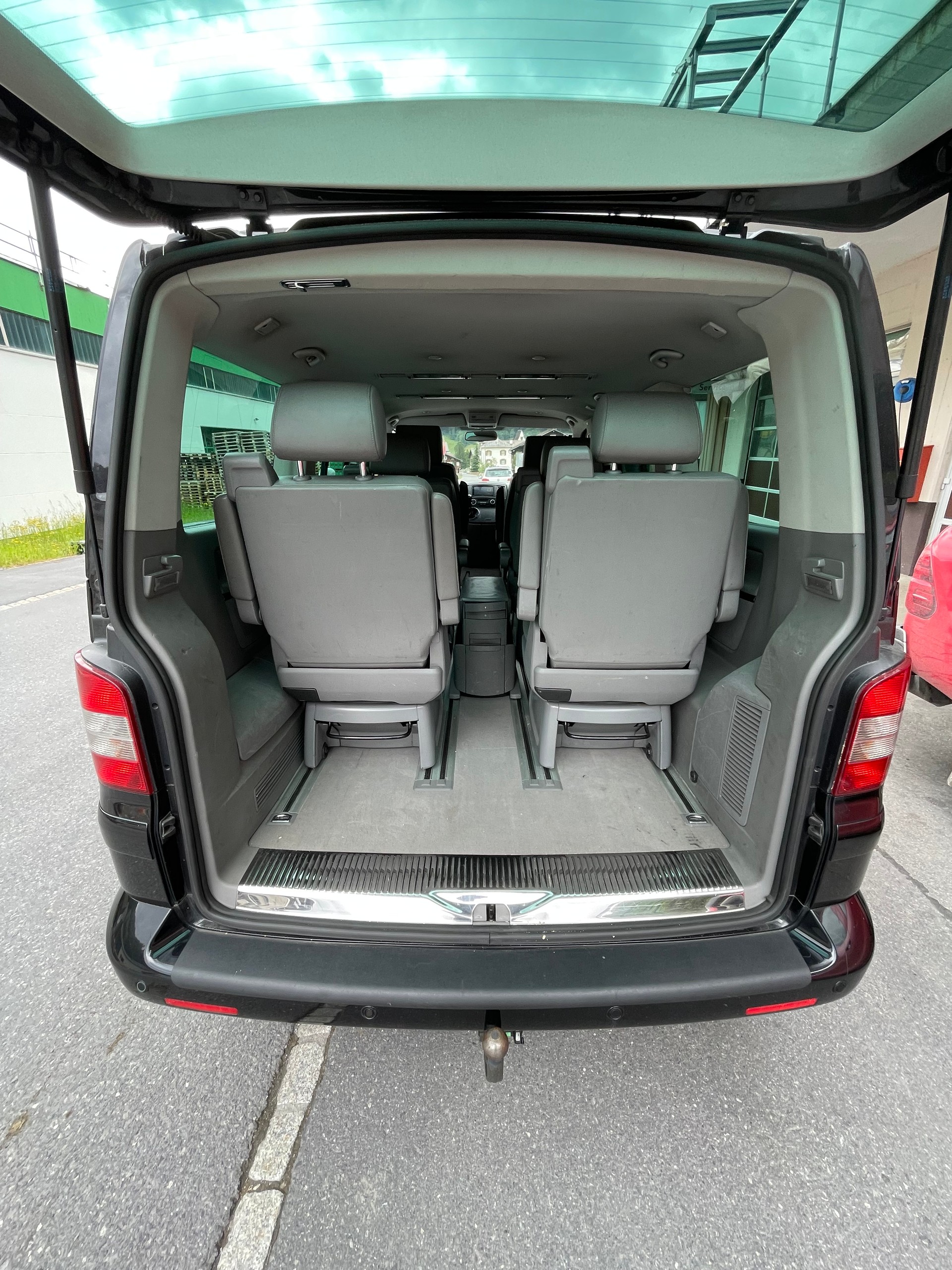 VW T5 Multivan Highline 2.5 TDI 4M-image-12