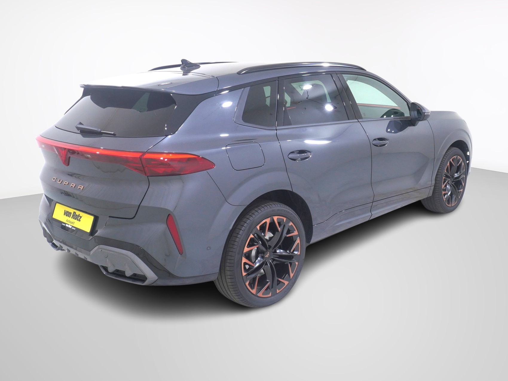 CUPRA Terramar 1.5 e-Plug-in-HYBRID VZ DSG-image-5
